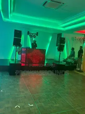 LA Powered Line Array Speaker System 2300W