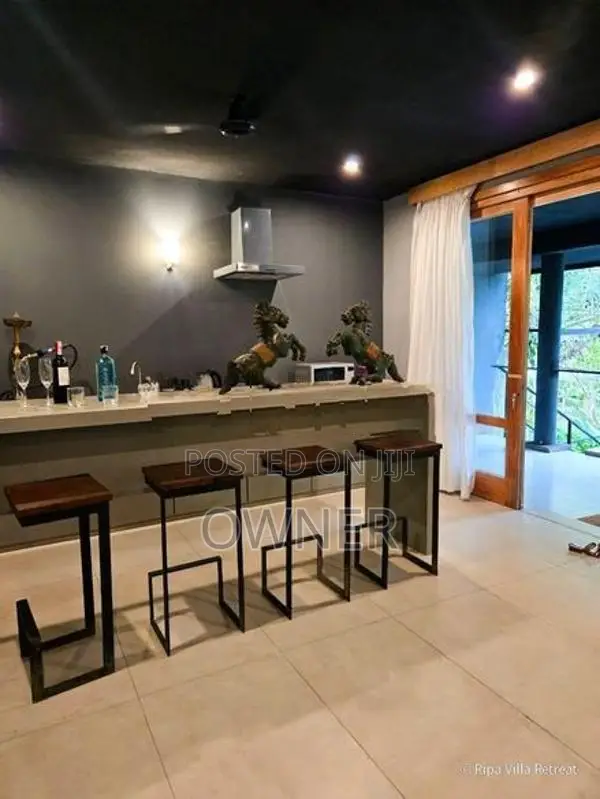 Holiday Apartment Room for Short Rent Kaduwela