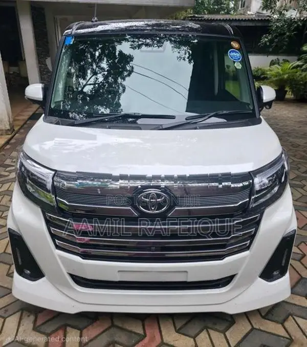 Toyota Roomy Custom GT 2025