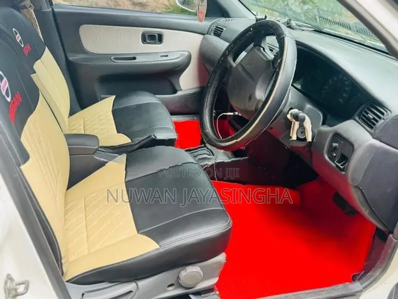 Nissan Sunny 1998