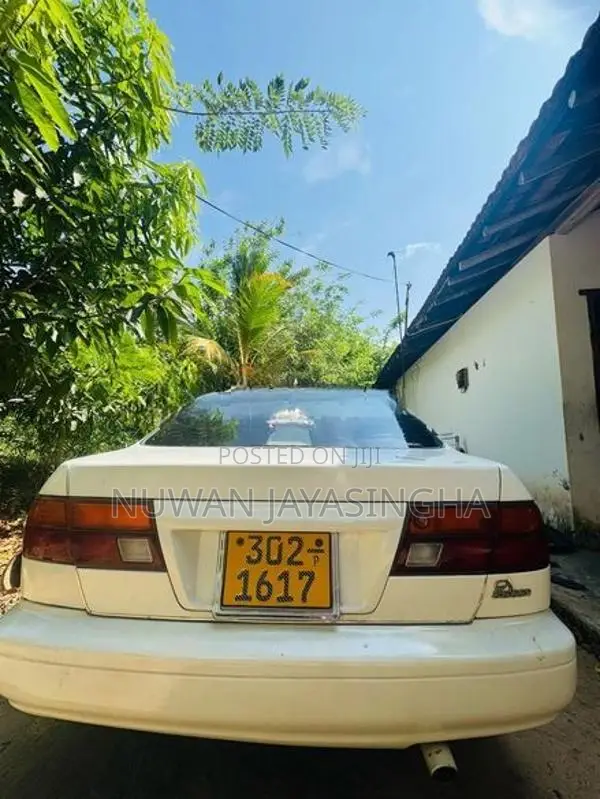 Nissan Sunny 1998