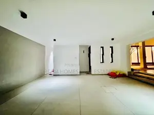 Modern Luxury House with Swimming Pool Rooftop Bar Kotte