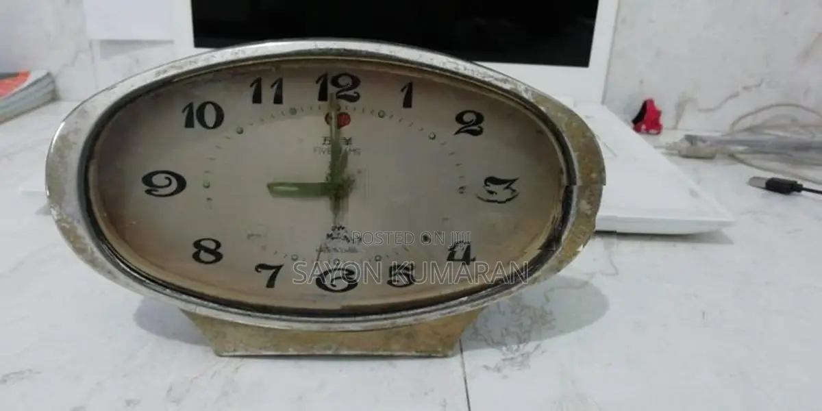 Vintage Chinese Oval Desk Clock
