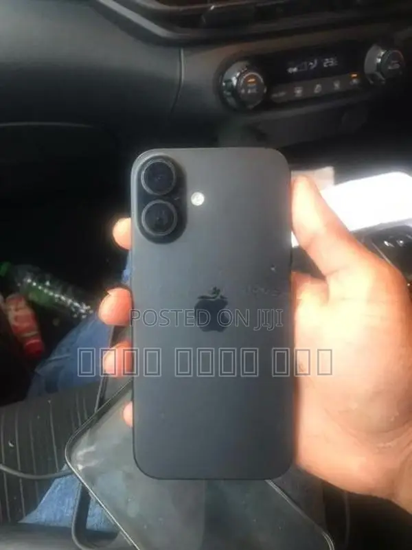 Apple iPhone 16 (Used)