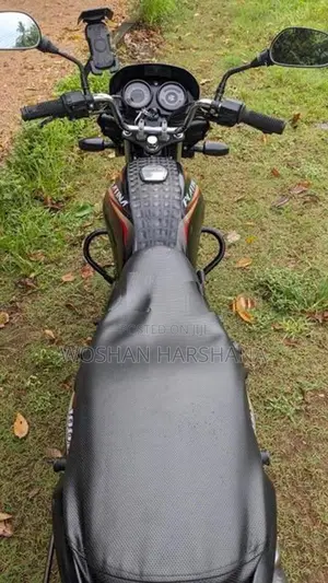 Bajaj Platina 100 ES 2016