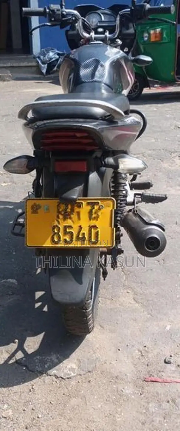 Bajaj Discover 125 2015