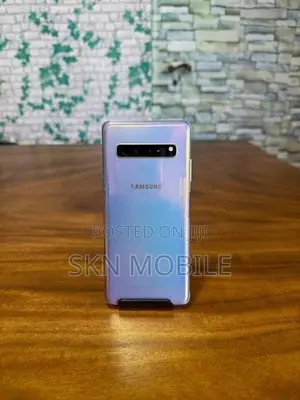 Samsung Galaxy S10 5G 8GB 256GB (Used)