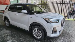 Daihatsu Rocky X HEV 2025