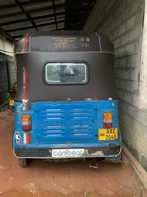 Bajaj RE 2012