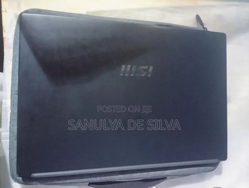 MSI Modern 15 B13M Laptop