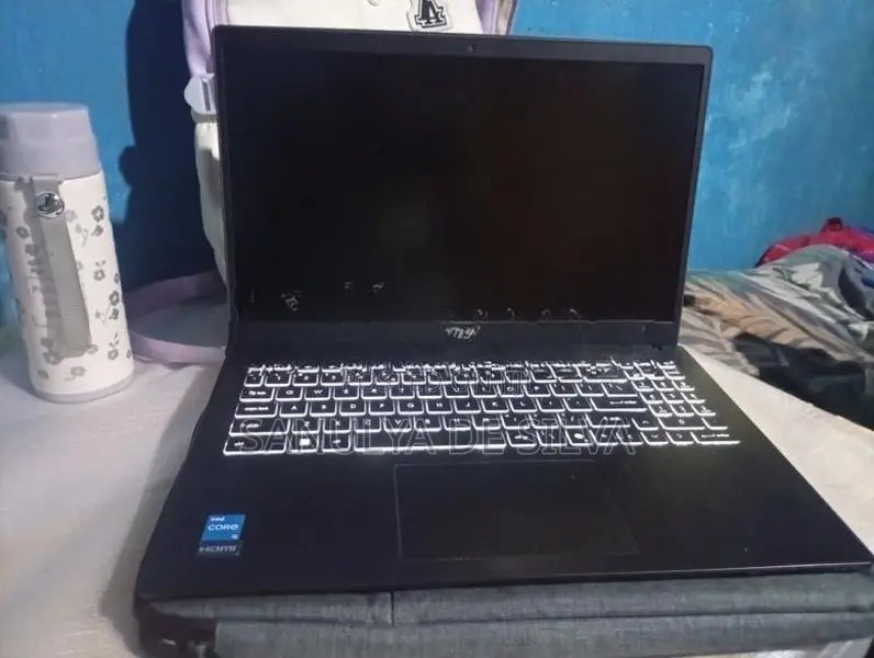 MSI Modern 15 B13M Laptop