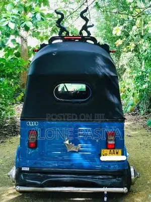 Bajaj RE 2015