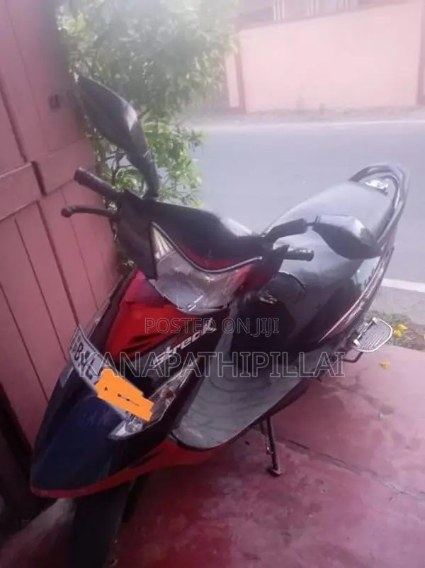 TVS Streak 2013