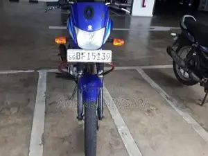 Bajaj Platina 2017