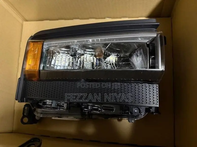 Land Cruiser Prado LC250 Square Head Lights