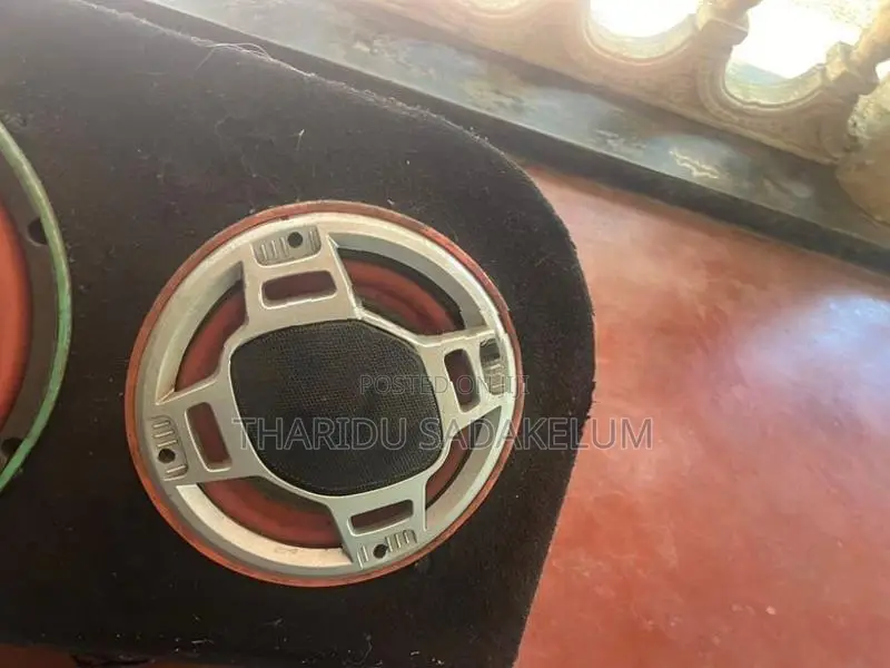 Three Wheel Sound Box