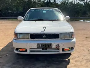 Nissan Sunny 1990