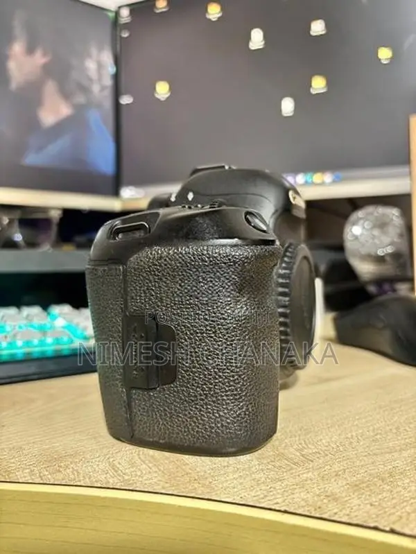 Canon 5D Mark IV