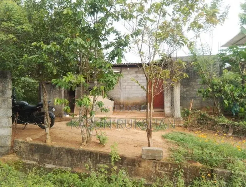 Land with Under Construction House for Sale Kananwila
