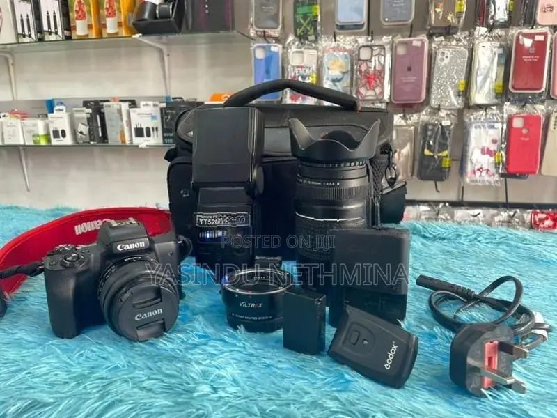 Cannon M50 Camera with Accessories