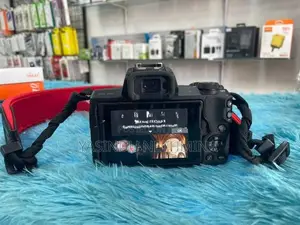 Cannon M50 Camera with Accessories