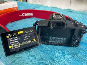 Cannon M50 Camera with Accessories