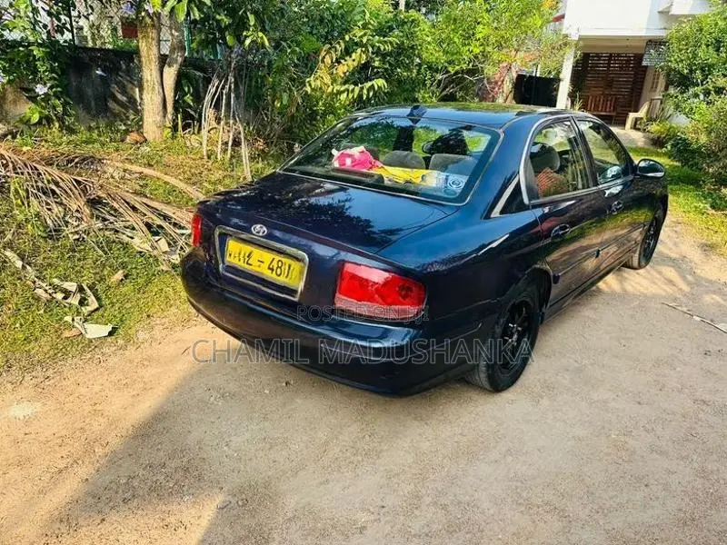 Hyundai Sonata 2001