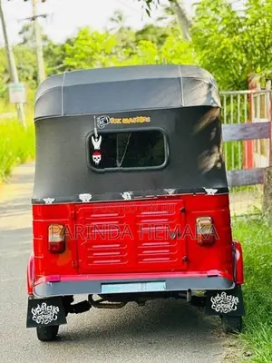 Bajaj RE 2001