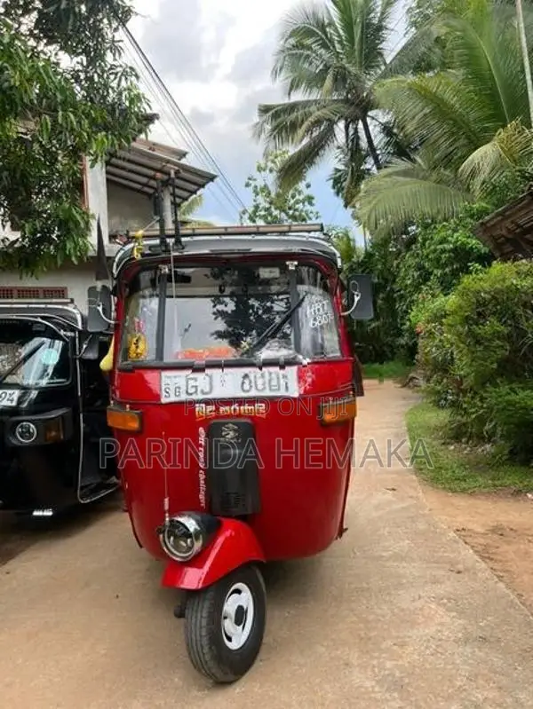 Bajaj RE 2001
