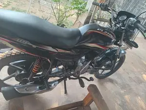 Bajaj Platina 100 2015