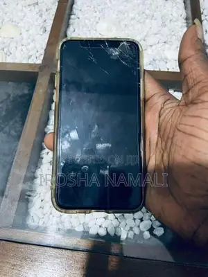 Apple iPhone 11 Pro (Used)