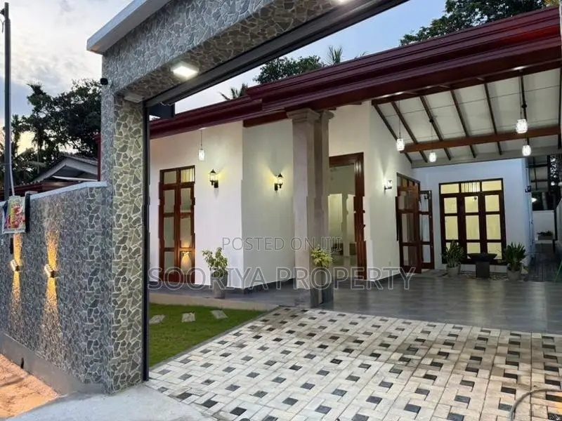Spacious Brand New House for Sale in Piliyandala