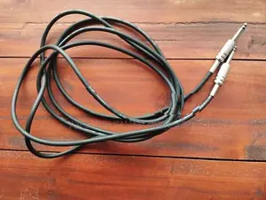 Suzuki Guitar with Amplifier