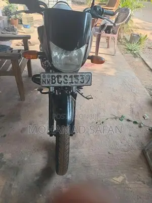 Bajaj Platina 100 2015