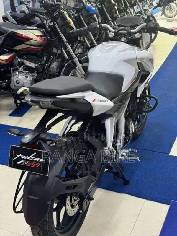 Bajaj Pulsar N160 Premium 2026