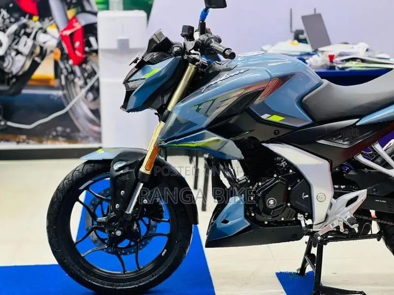 Bajaj Pulsar N160 Premium 2026