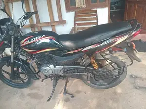 Bajaj Platina 100 2015