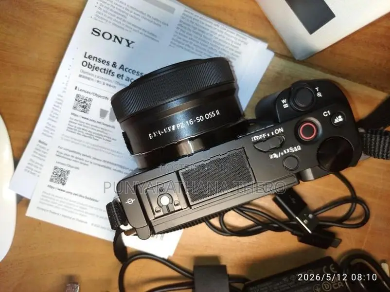 Sony Zv-E10 Mirrorless Camera