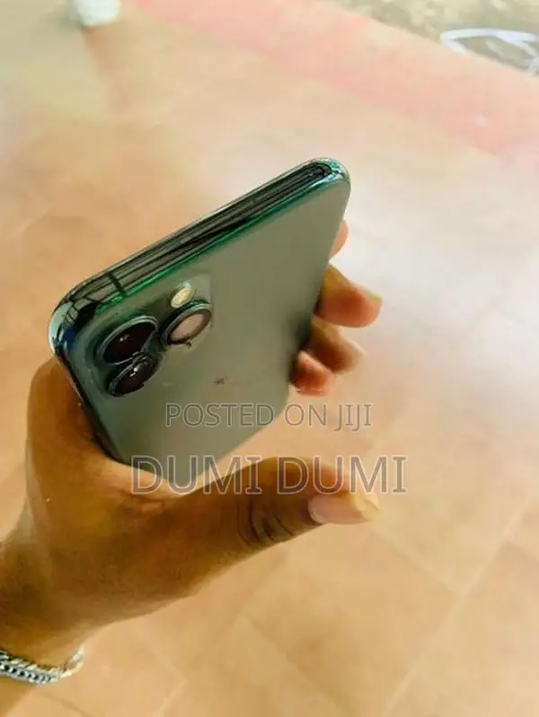 Apple iPhone 11 Pro 256GB (Used)
