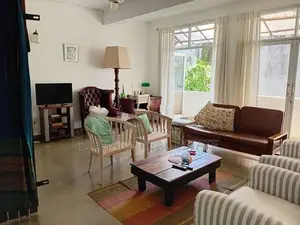 02 Bedroom Furnished Upstair House for Rent in Colombo 04 (A6065)-RENT