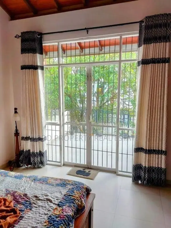 Modern Two Story House for Rent in Kadawatha