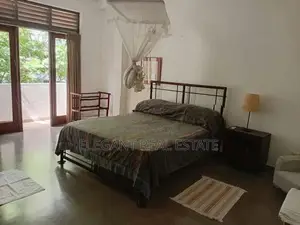 02 Bedroom Furnished Upstair House for Rent in Colombo 04 (A6065)-RENT