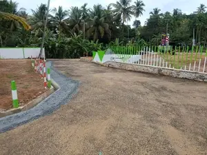 මාවතගම නගර සීමාවෙන් අගනා බිම් කොටස්