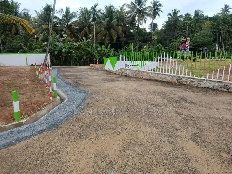 මාවතගම නගර සීමාවෙන් අගනා බිම් කොටස්
