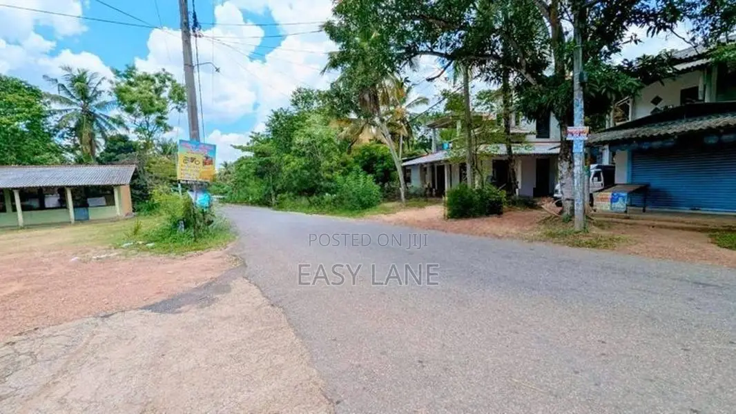 Land for Sale in Wathupitiwala