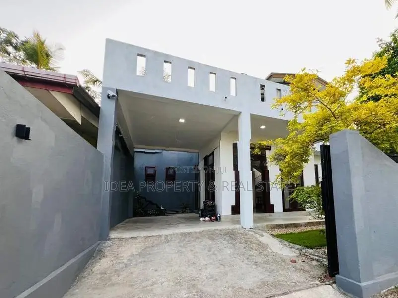 (HRS - 434) Modern Valuable Two Storey House sale in Piliyandala