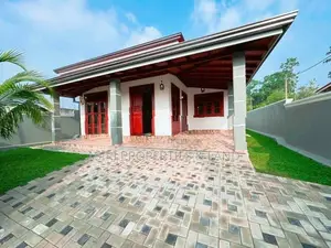 Brand New 3 Bedrooms House for sale in Homagama Godagama