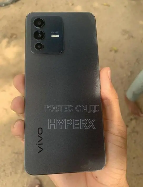 Vivo V23 (Used)