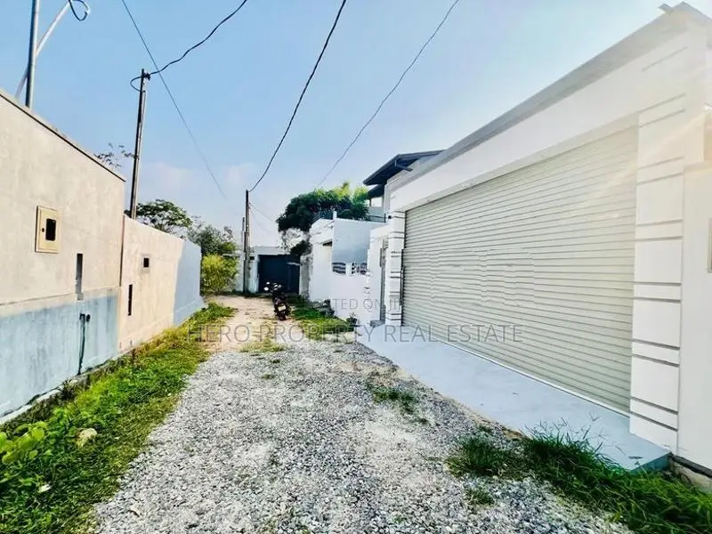 Brand New House for Sale in Athurugiriya 🏠5/12