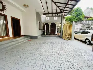 Brand New Luxury Upper Floor House for Rent in Pelawatta